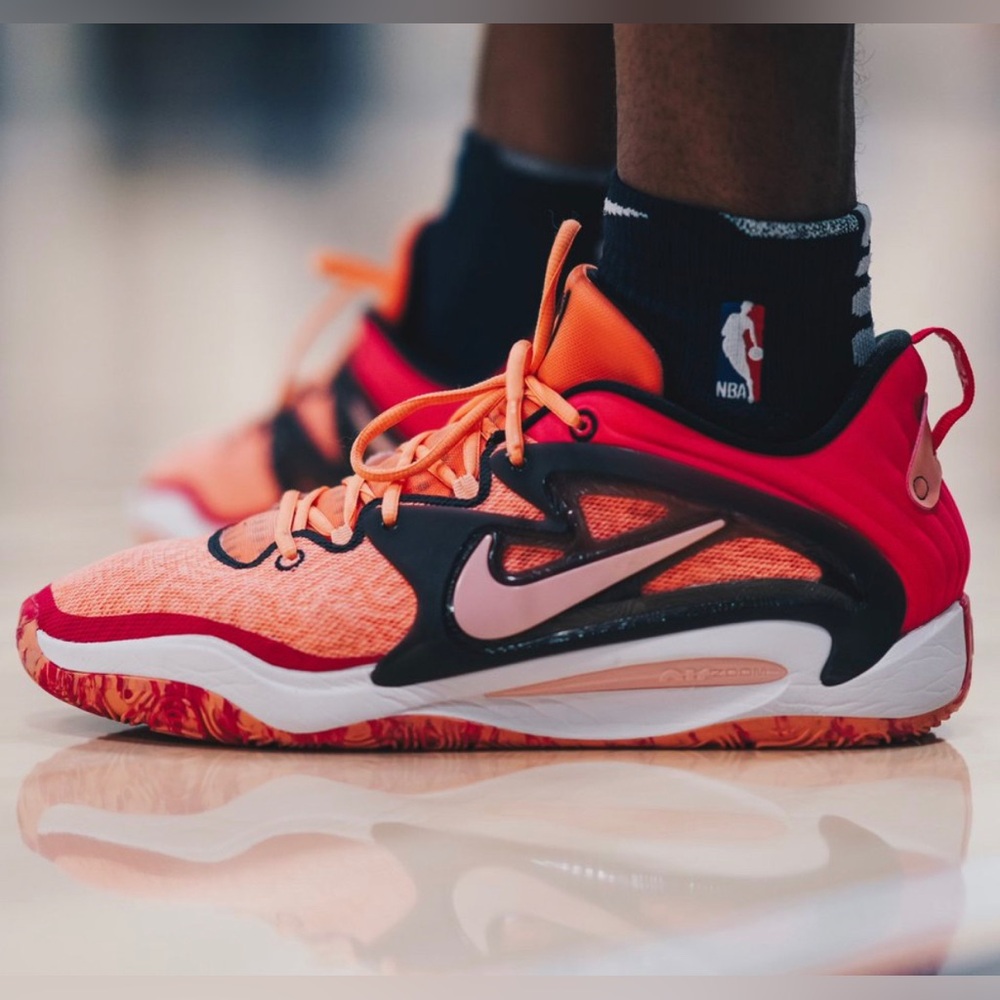 Nike KD 15 Napheesa Collier Community size US M8/W9.5/EU41